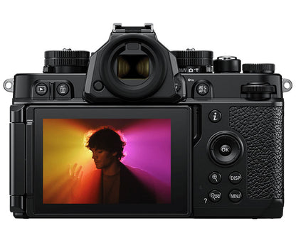 Nikon Zf — vista posterior con pantalla